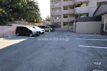 敷地内駐車場（屋外平面式）