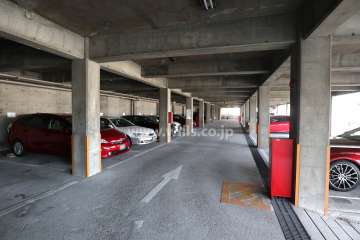 敷地内駐車場（屋内平面式）