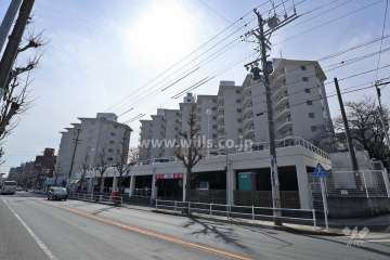 日車マンション平和ヶ丘の外観（北東側から）