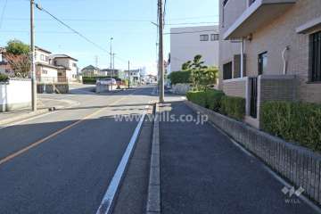 敷地東側前面道路