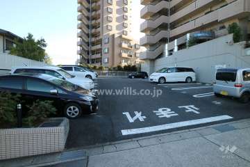 敷地内駐車場(屋外平面式)