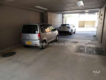 敷地内駐車場(屋内平面式)