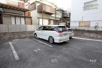 敷地内駐車場（屋外平面式）