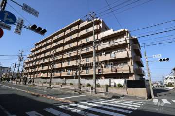 メイツよもぎヶ丘西館の外観(南東側から)