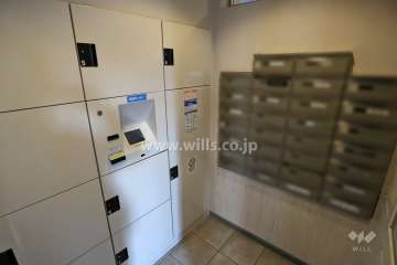 宅配ボックスと共用ポスト