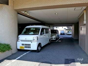 敷地内駐車場（屋内平面式）