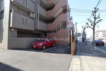 敷地内駐車場（屋外平面式）
