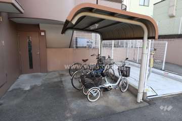 バイク置場