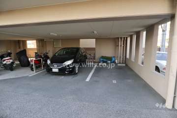 敷地内駐車場（屋内平面式）
