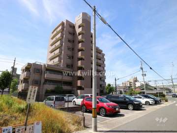 宝マンション名東貴船の外観（北東側から）