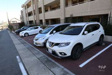 敷地内駐車場(屋外平面式)