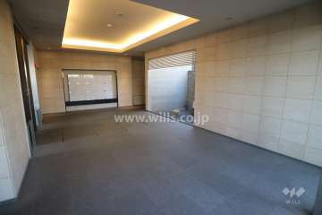 エントランスホール