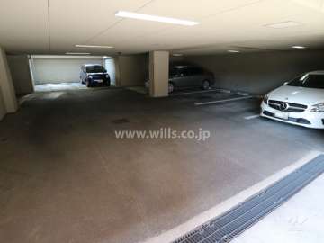 敷地内駐車場（屋内平面式）