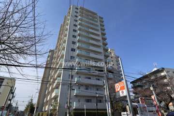 プラウド藤が丘テラスの外観（東側から）