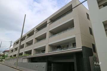 プラウド名東社口の外観（南西側から）