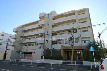 プラウド名東藤森の外観（北側から）