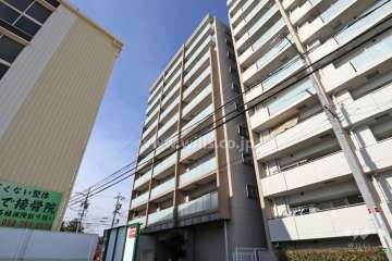 プラウド藤が丘パークサイドの外観（南東側から）