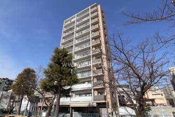 プラウド藤が丘の外観（南東側から）