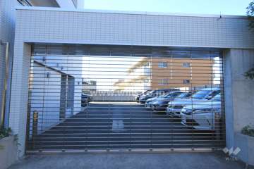 駐車場出入り口（リングシャッター付き）