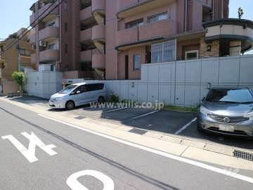敷地内駐車場（屋外平面式）