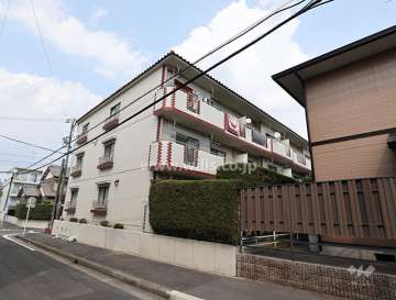 第1ロイヤル藤ヶ丘の外観(南西側から)