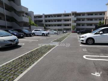 敷地内駐車場（屋外平面式・機械式）