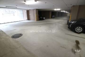 敷地内駐車場（屋内平面式）