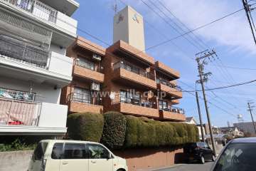三旺マンション第5上社の外観（南西側から）