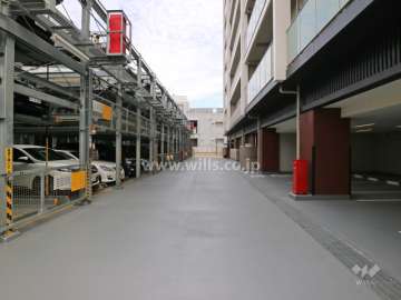 敷地内地上駐車場（屋内平面式・屋外機械式）