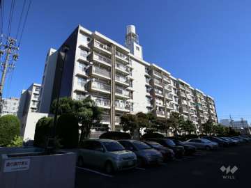 上社南住宅4号棟の外観(南西方向から)