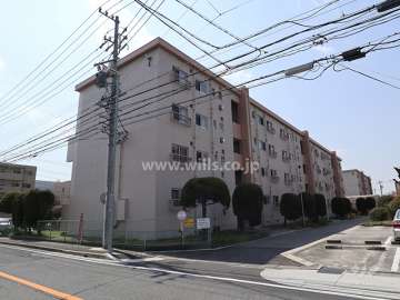猪子石南住宅7号棟の外観(北東側から)
