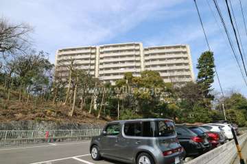 西一社第二団地101号棟の外観（南東側から）