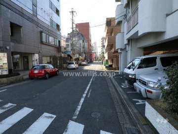敷地東側前面道路