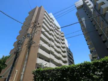パルティール千種の外観(南側から)