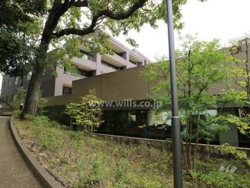 グランドヒルズ覚王山法王町華の邸の外観（南西側から）