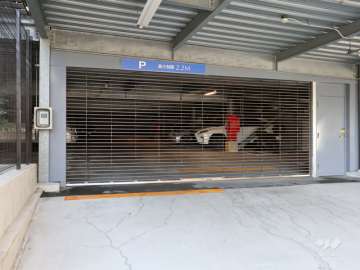 駐車場出入り口（リングシャッター付き）