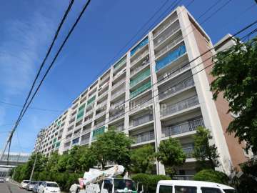 高針北住宅B棟の外観（南東側から）