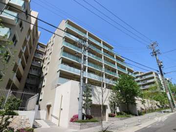 ヴィアーレ星ヶ丘の森イーストヴィラ