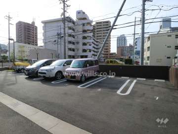 敷地内駐車場（屋外平面式）
