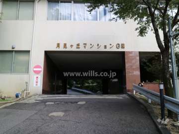 敷地入り口