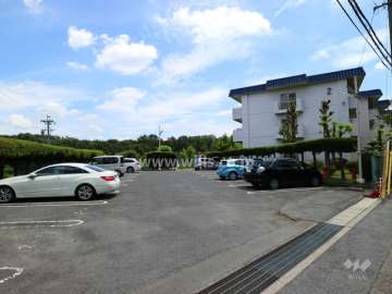 敷地内駐車場（屋外平面式）