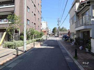 敷地東側前面道路
