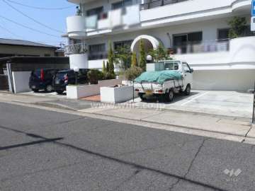 敷地内駐車場(屋外平面式)