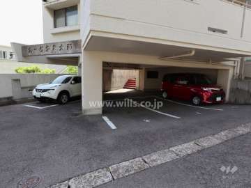 敷地内駐車場（屋外平面式・屋内平面式）