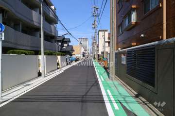 敷地東側の前面道路