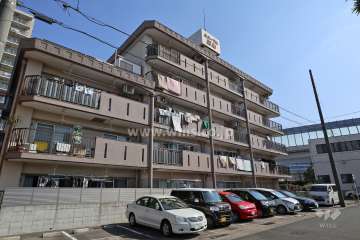 ユニーブル西山の外観(南西側から)