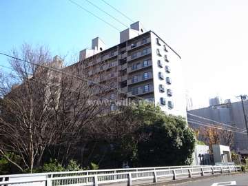 緑地グランドマンション２棟の外観（北西側から）