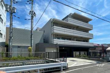 グランアッシュ塚口の外観（北西側から）
