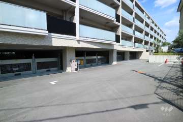 敷地内駐車場（屋内機械式）