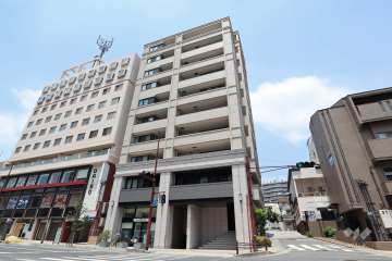 グラン レ・ジェイド岡本の外観（南東側から）